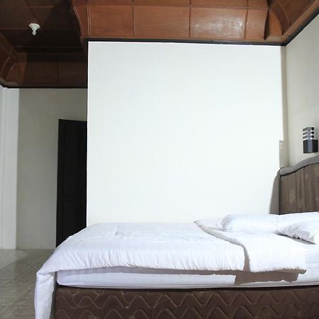 Sony Cottage Samosir Island Exterior foto